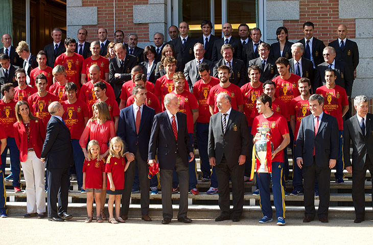 spain cele: King Juan Carlos Of Spain Receives The Victorious Spain Team