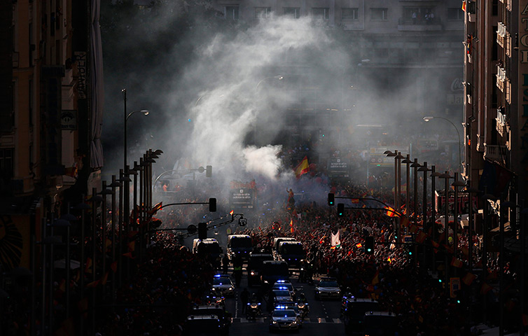 24 hours: Madrid, Spain: Spain's national soccer team players celebrate 