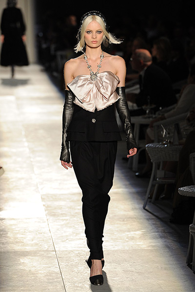 Chanel Haute Couture: Chanel Haute Couture Autumn/Winter 2012/2013 