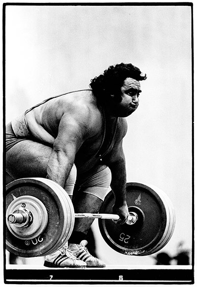 GNM Archive Olympics: Weight lifter Moscow