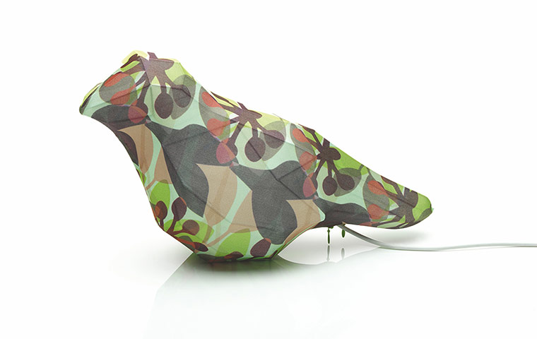 Tropical Storm: I Love Animals lamp in the shape of a bird