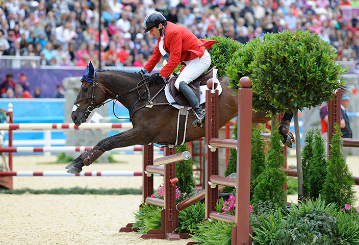 Jumps in Greenwich Park: Phillip Dutton of the US on Mystery Whisper