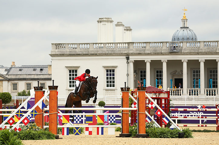 Jumps in Greenwich Park: Olympics Day 4 - Equestrian
