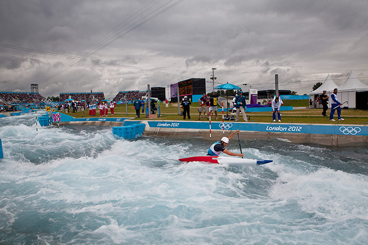 canoe extra: Gold Medallist Tony Estanguet of France