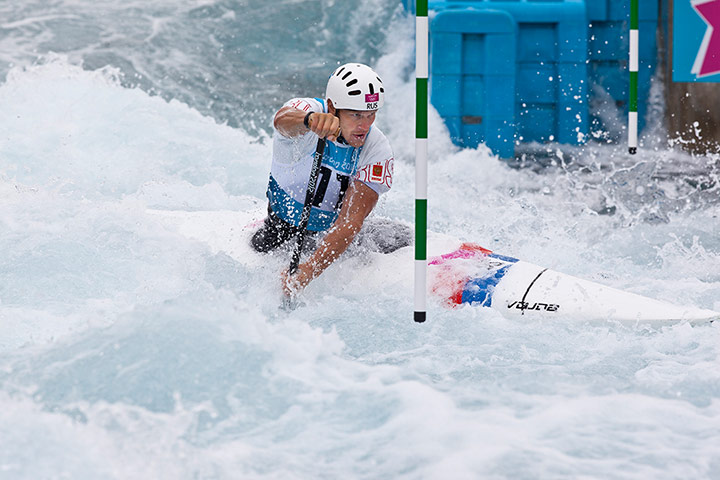 canoe extra: Aleksandr Lipatov of Russia 