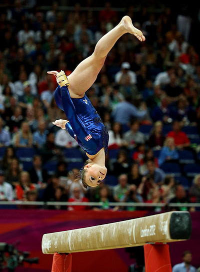 Gymnastics: W Team Final: Jennifer Pinches beam