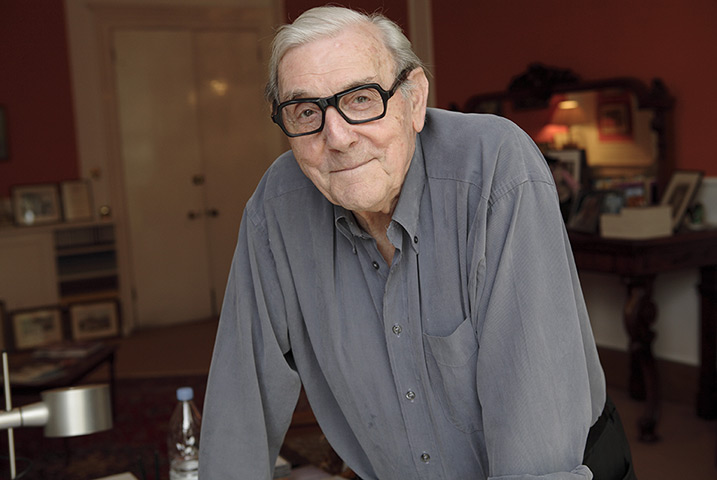 Eric Sykes: Eric Sykes at his office in Bayswater in 2006