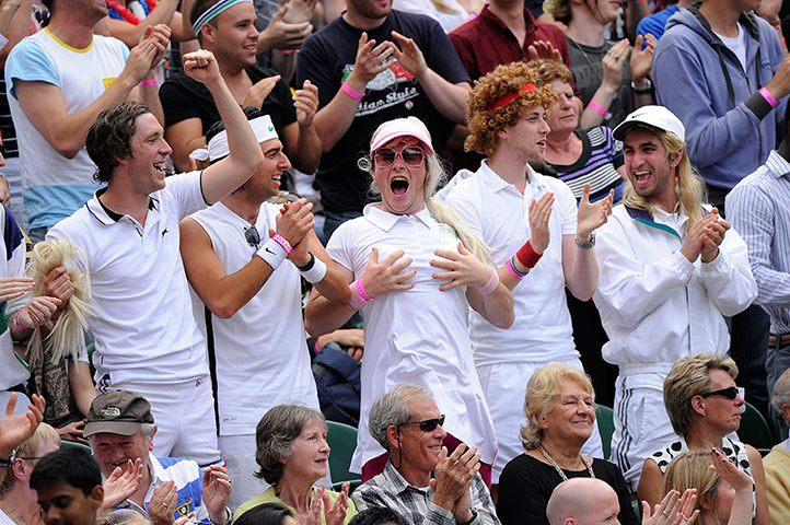 Day 9 Wimbledon: Cheering lookalike fans