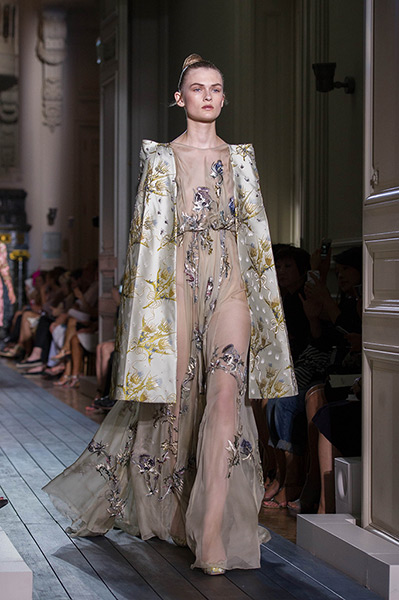 Paris Haute Couture: Valentino Haute Couture Autumn/Winter 2012/2013 collection