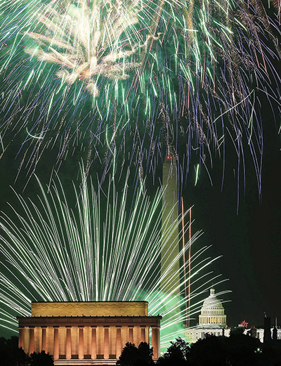 Fourth July 2012: Fireworks light up the sky over the Lincoln Memorial, in Washington, DC
