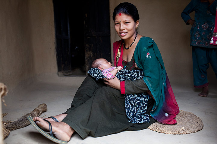 Nepalese children: Nisha Darlami and her daughter