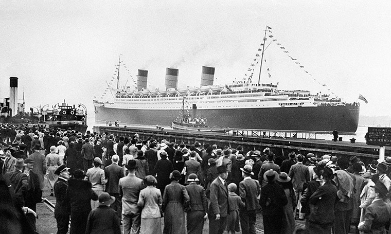 1936: Queen Mary