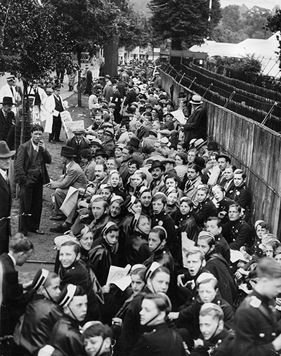 1936: Queues at Wimbledon