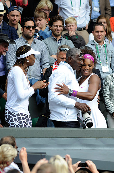 Wimbledon day 12: Serena Williams hugs her father