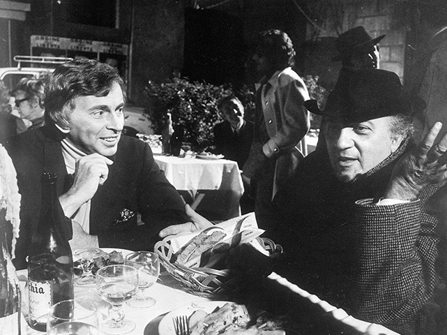 Gore Vidal obituary: 1971: Federico Fellini, right, chats with Gore Vidal on the set of Roma
