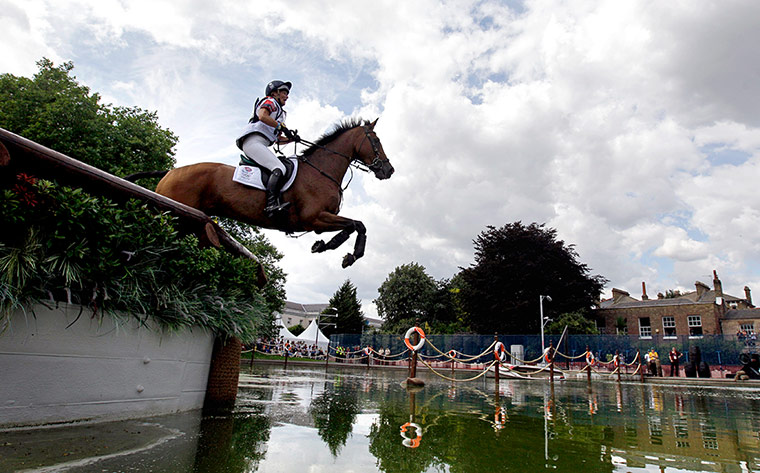 Female olympic medalists: Mary King