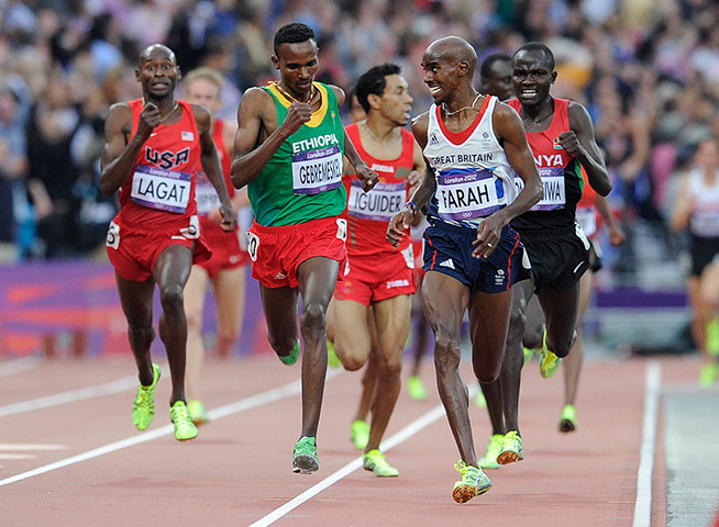 athletics final night: Mo Farah wins the men's 5,000m for Britain