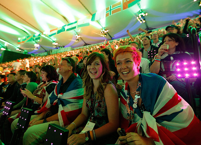 pix2: Closing ceremony