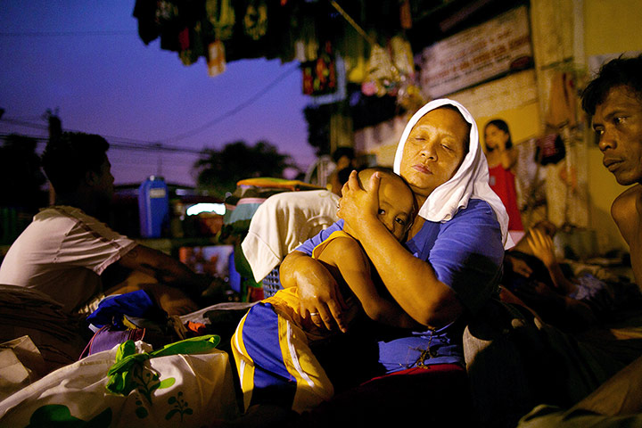 Manila flooding: BESTPIX Massive Cleanup Begins In Flood Hit Manilla