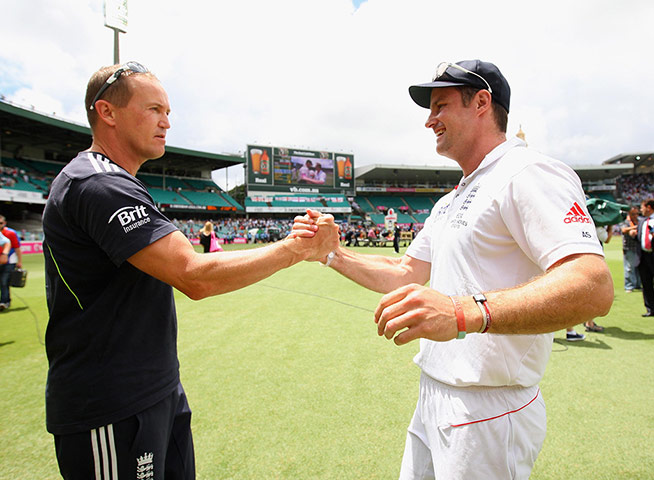 Strauss 100 tests: Andy Flower congratulates Andrew Strauss