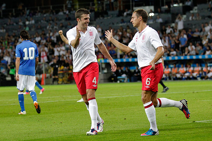 Italy gallery: Phil Jagielka gets on the end of a cross from Frank Lampard