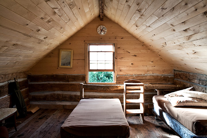 Tiny Homes: Tiny home in Northwestern, Wisconsin, USA