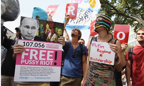 Pussy-Riot-supporters-008.jpg