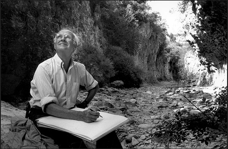 Martine Franck obituary: Henri Cartier-Bresson drawing in the Alpes de Haute-Provence, 1976