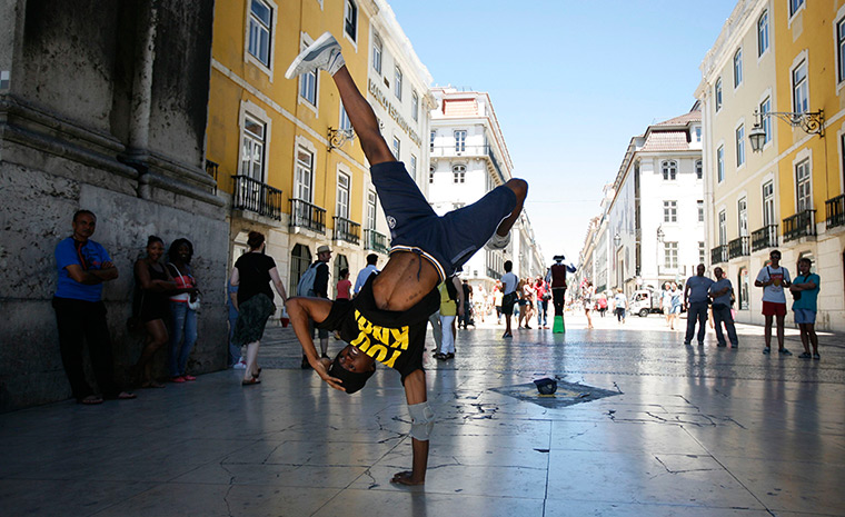 24 hours: Lisbon, Portugal: Elizeu Carlos dances during a performance