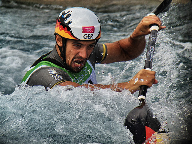 Dan Chung Gallery: Hannes Aigner paddles to Bronze