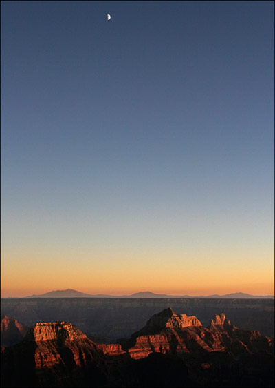 Your pictures:Moonlight: The moon over the Grand Canyon