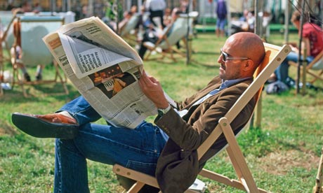 lieu reading paper holiday