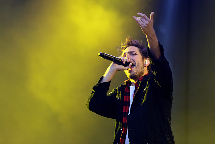 Reading and Leeds : Josh Franceschi of You me At Six performs live