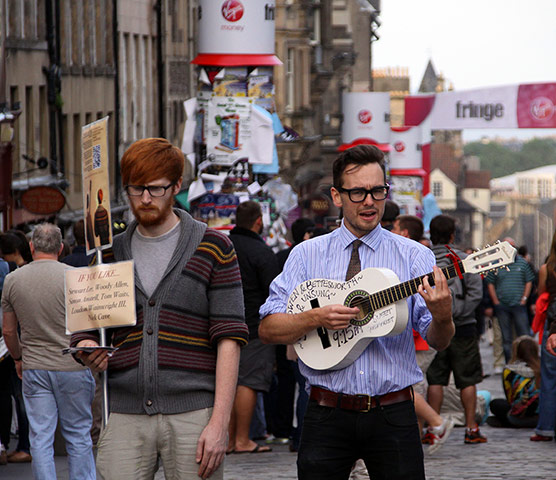 Reader's Edinburgh: Two dudes by fearlessflasher