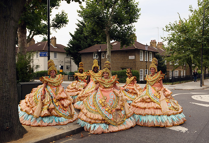 Notting Hill Carnival: Members of the Paraiso School of Samba prepare to perform