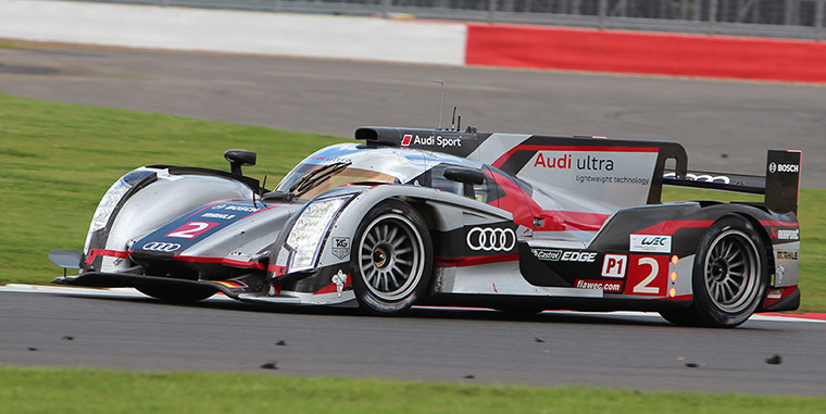 silverstone: The Audi R18 Ultra driven by Allan McNish and Tom Kristensen