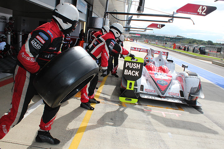 silverstone: The Greaves Motorsport Nissan stops for fresh rubber