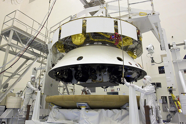 Mars Curiosity rover: Tucked in for Flight.
