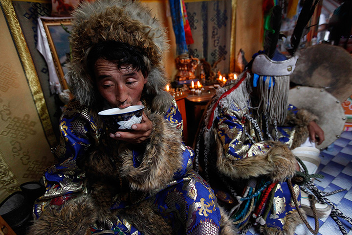 24 hours in pictures: Mongolia Shamanism