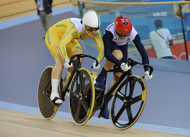 Velodrome: Victoria Pendleton is shunted by Anna Meares