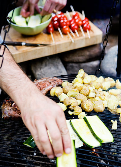 Brita - barbecues: Meat and vegetables on the barbecue grill