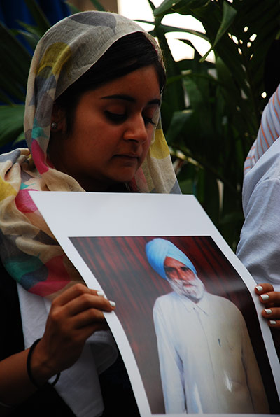 nyc vigil oak creek: nyc vigil oak creek temple shooting