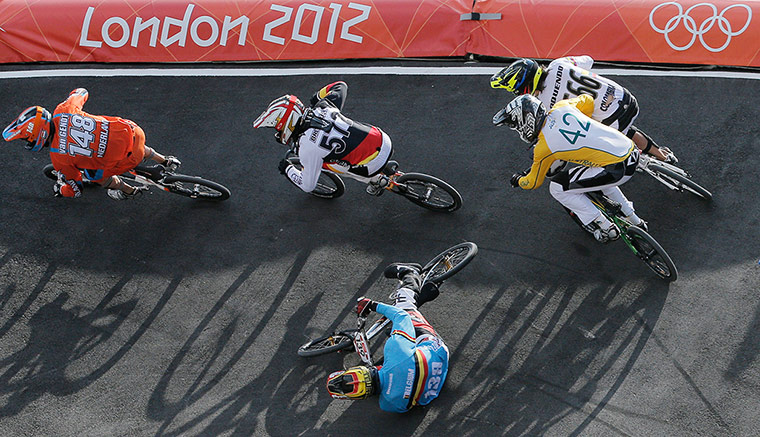 BMX Crash: Arnaud Dubois falls