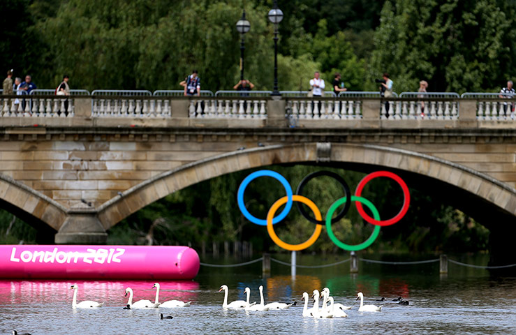 Women's 10K swim: Photographer Graeme Robertson covers the women's 10K swim