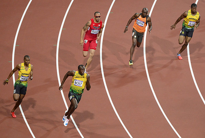 200m tom jenkins: Jamaica's Usain Bolt (2nd L) and compatr