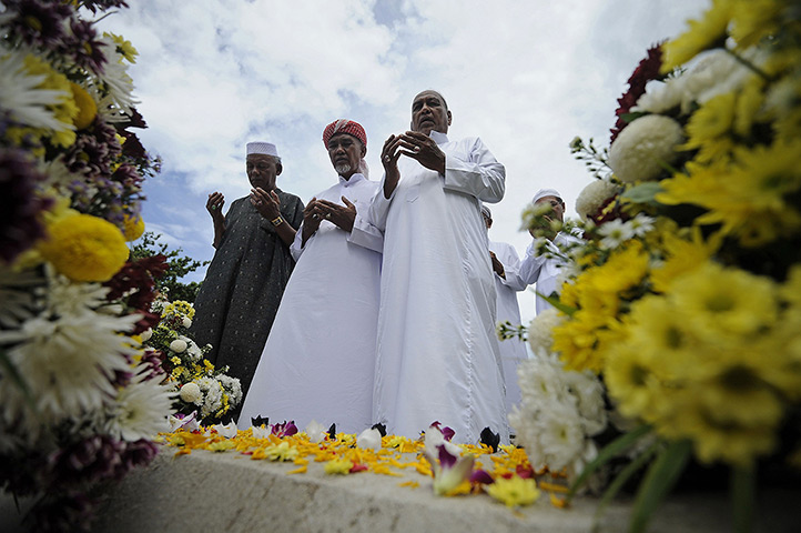 24 hours: Narathiwat, Thailand: Thai Muslim soldier's funeral
