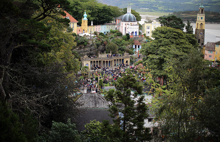 Festival No 6: A view of Portmeiron