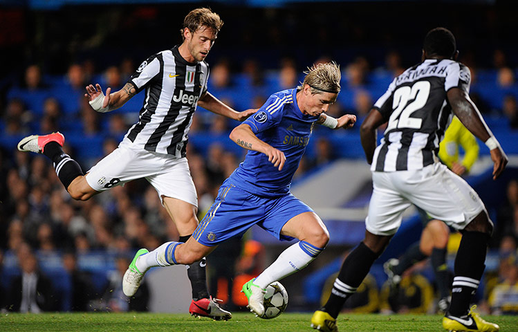 Chelsea v Juve 2: Torres is tripped by Marchisio