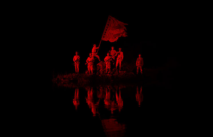 Twenty Photographs: Actors re-enact the rise of the Chinese Communist party