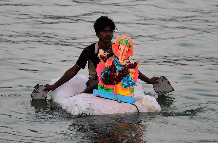 24 hours in pics : 24 hours in pics 